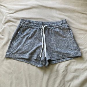 Vuori Halo Shorts Heather Grey Size XS